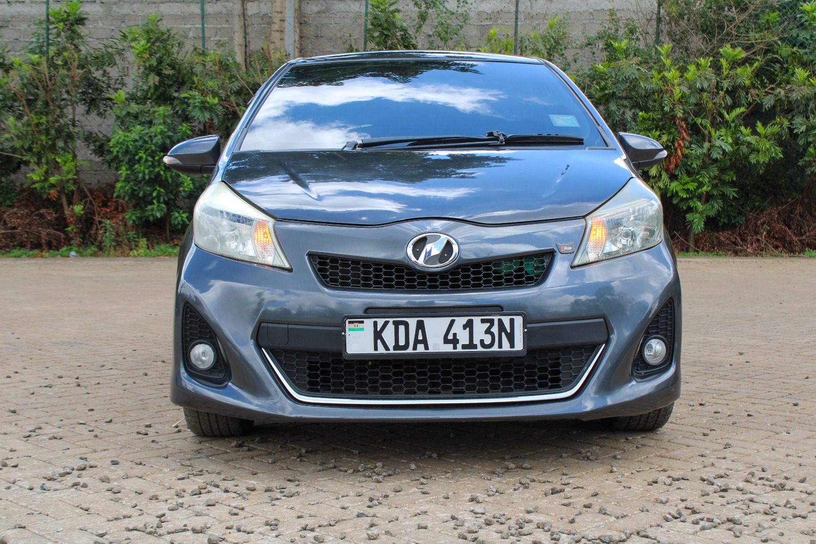 Toyota Vitz RS